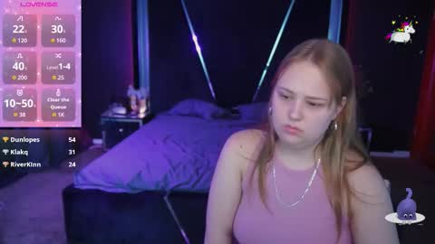 Snapshot of crystallpaws_ chatting on 23, 9, 2025 crystallpaws_ online show from 23, 9, 2025