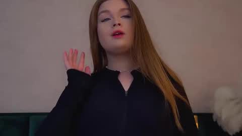 Snapshot of crystallyons chatting on 2, 2, 2026 Crystal online show from 2, 2, 2026