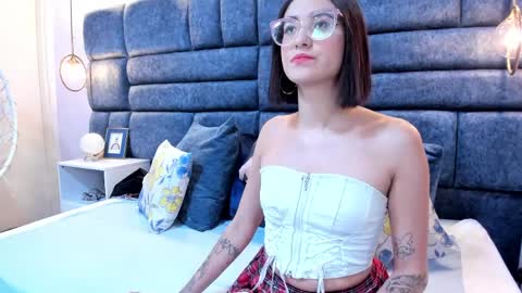 Snapshot of crystalstonee1 chatting on 31, 3, 2026 Crystal online show from 31, 3, 2026