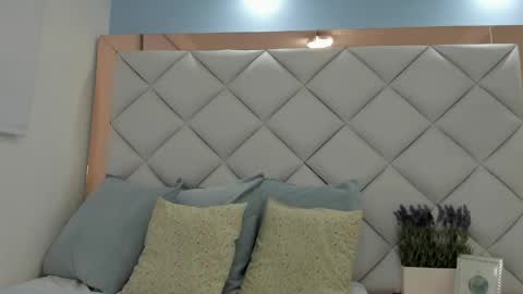 Snapshot of crystalstonee1 chatting on 13, 4, 2026 Crystal online show from 13, 4, 2026