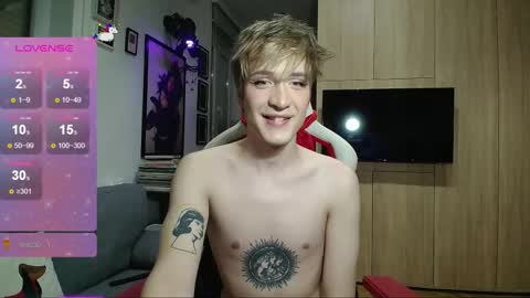 Snapshot of crystalvalentina chatting on 9, 9, 2025 Crystal online show from 9, 9, 2025