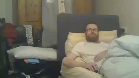 Snapshot of cs014g8493 chatting on 27, 9, 2025 chris online show from 27, 9, 2025