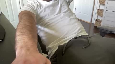 Snapshot of cuckgriff23 chatting on 22, 4, 2026 cuckgriff23 online show from 22, 4, 2026