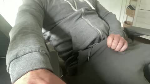 Snapshot of cuckgriff23 chatting on 1, 5, 2026 cuckgriff23 online show from 1, 5, 2026