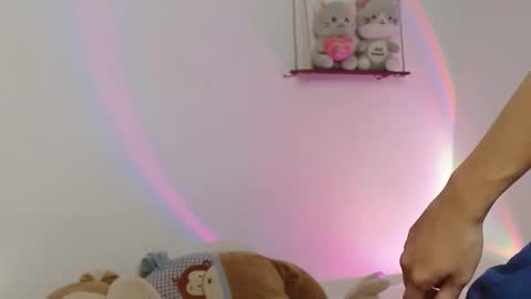 Cuddly online show from 23, 2, 2026