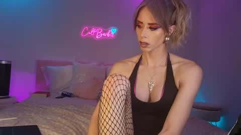 Snapshot of cult_barbie93 chatting on 27, 6, 2026 Cult Barbie online show from 27, 6, 2026