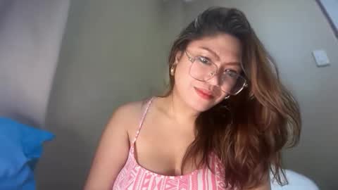 Snapshot of cum_all_over_mmee chatting on 3, 5, 2026 im KIM new girl to spoil online show from 3, 5, 2026