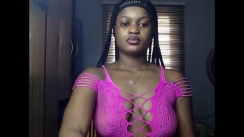 Snapshot of cum_ebony_petitxx chatting on 8, 2, 2026 cath online show from 8, 2, 2026