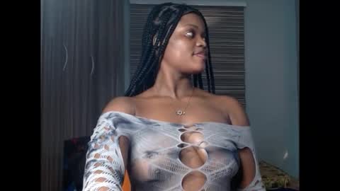 Snapshot of cum_ebony_petitxx chatting on 17, 2, 2026 cath online show from 17, 2, 2026