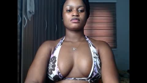 Snapshot of cum_ebony_petitxx chatting on 28, 2, 2026 cath online show from 28, 2, 2026