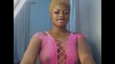 Snapshot of cum_ebony_petitxx chatting on 26, 6, 2026 cath online show from 26, 6, 2026
