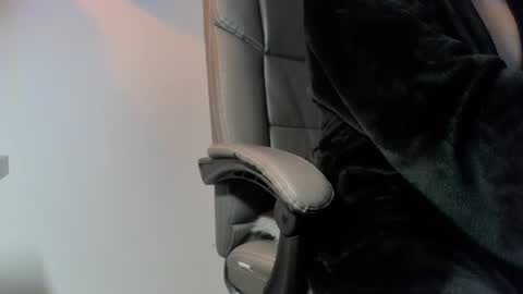 cum gun online show from 8, 10, 2025