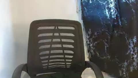 Snapshot of cum_on_dana chatting on 28, 4, 2026 lucy online show from 28, 4, 2026