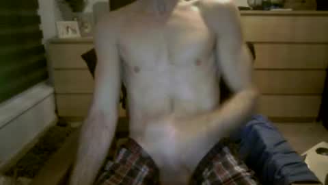 Snapshot of cumbigdick311 chatting on 3, 3, 2025 cumbigdick311 online show from 3, 3, 2025