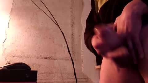 Snapshot of cumfeetbass chatting on 22, 2, 2025 cumfeetbass online show from 22, 2, 2025