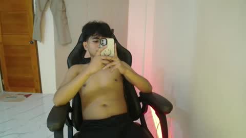 Snapshot of cummingyu chatting on 18, 12, 2024 cummingyu online show from 18, 12, 2024