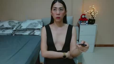 Snapshot of cummleahcumm chatting on 4, 4, 2026 Leah Vergara online show from 4, 4, 2026