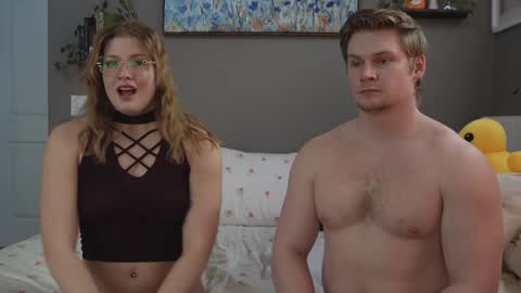 Snapshot of cumplaycouple chatting on 19, 3, 2026 Marie and Tom online show from 19, 3, 2026