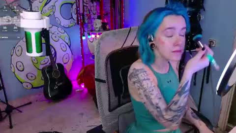 Snapshot of cumpotikeve chatting on 13, 7, 2026 CUMpotikEve online show from 13, 7, 2026