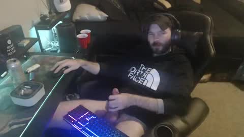 Snapshot of cumslinger2003 chatting on 24, 12, 2024 cumslinger2003 online show from 24, 12, 2024