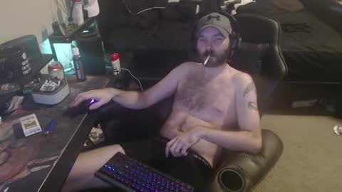 Snapshot of cumslinger2003 chatting on 14, 2, 2025 cumslinger2003 online show from 14, 2, 2025