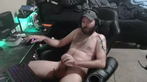 Snapshot of cumslinger2003 chatting on 21, 10, 2025 cumslinger2003 online show from 21, 10, 2025