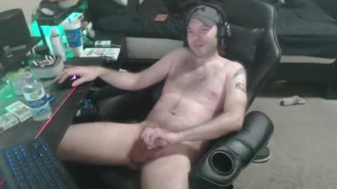 Snapshot of cumslinger2003 chatting on 22, 12, 2025 cumslinger2003 online show from 22, 12, 2025