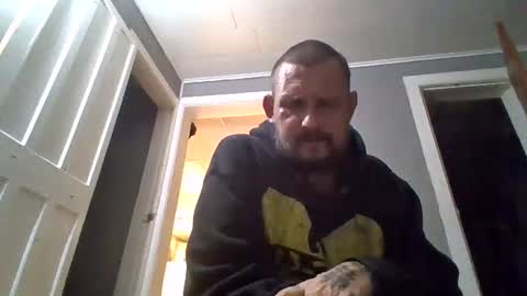 Snapshot of cuntreeboy68 chatting on 6, 1, 2025 Bash online show from 6, 1, 2025