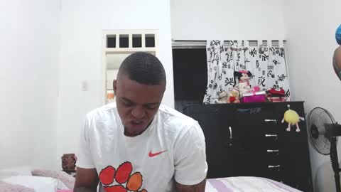 dominic and julieta... independent models online show from 21, 1, 2025