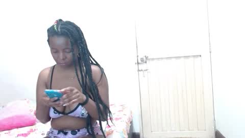 dominic and julieta... independent models online show from 17, 9, 2025