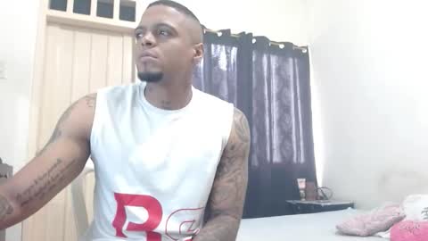 dominic and julieta... independent models online show from 25, 11, 2025