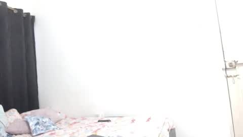 dominic and julieta... independent models online show from 18, 12, 2025