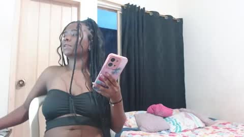 Snapshot of cuplex_hotlatina94 chatting on 8, 5, 2026 dominic and julieta... independent models online show from 8, 5, 2026