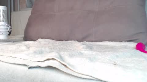 Snapshot of cuponette chatting on 23, 9, 2025 Jessy online show from 23, 9, 2025