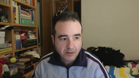 curiosillo1983 online show from 11, 4, 2026