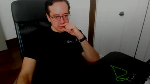 Snapshot of curious_10 chatting on 19, 1, 2025 curious_10 online show from 19, 1, 2025