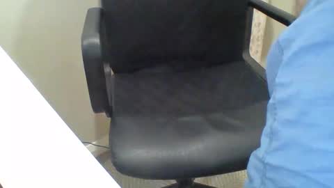 Snapshot of curious_aussie11 chatting on 17, 12, 2024 Carl online show from 17, 12, 2024