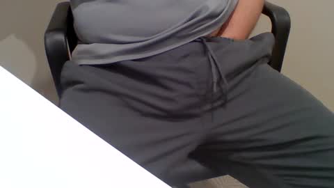 Snapshot of curious_aussie11 chatting on 18, 10, 2025 Carl online show from 18, 10, 2025