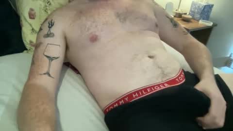 Snapshot of curiousmax18 chatting on 19, 2, 2025 Maxx online show from 19, 2, 2025