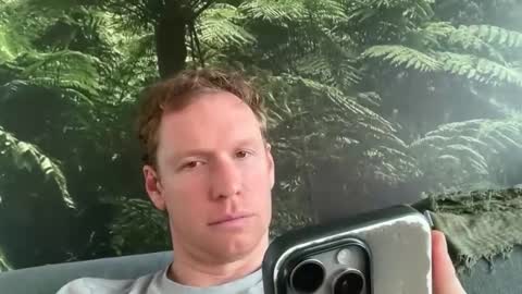 Snapshot of curiousmike6 chatting on 24, 4, 2026 curiousmike6 online show from 24, 4, 2026