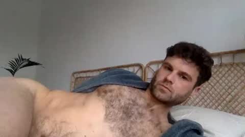 Snapshot of curiousnesssssss chatting on 15, 4, 2026 curiousnesssssss online show from 15, 4, 2026