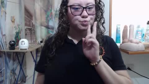 Snapshot of curly_greeneyed chatting on 3, 3, 2026 Vannesa online show from 3, 3, 2026