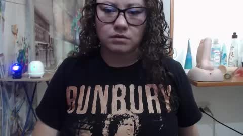 Snapshot of curly_greeneyed chatting on 7, 3, 2026 Vannesa online show from 7, 3, 2026