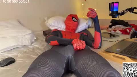 Snapshot of curlyboyy_ chatting on 27, 2, 2025 Mike pvt is open online show from 27, 2, 2025