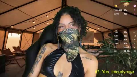 Snapshot of curlyrose_ chatting on 27, 10, 2025 Rose online show from 27, 10, 2025