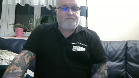 Snapshot of curtus14 chatting on 15, 12, 2024 curtus14 online show from 15, 12, 2024
