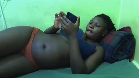 Snapshot of curvy_corazon1 chatting on 19, 10, 2025 curvy_corazon1 online show from 19, 10, 2025