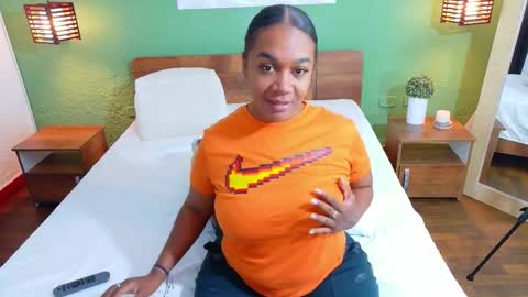 Danna online show from 10, 10, 2025