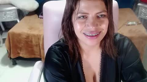 Snapshot of curvyjulieth chatting on 13, 1, 2025 Julieth online show from 13, 1, 2025
