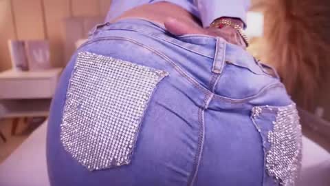 Snapshot of curvyliciouss chatting on 19, 5, 2026 Samantha online show from 19, 5, 2026